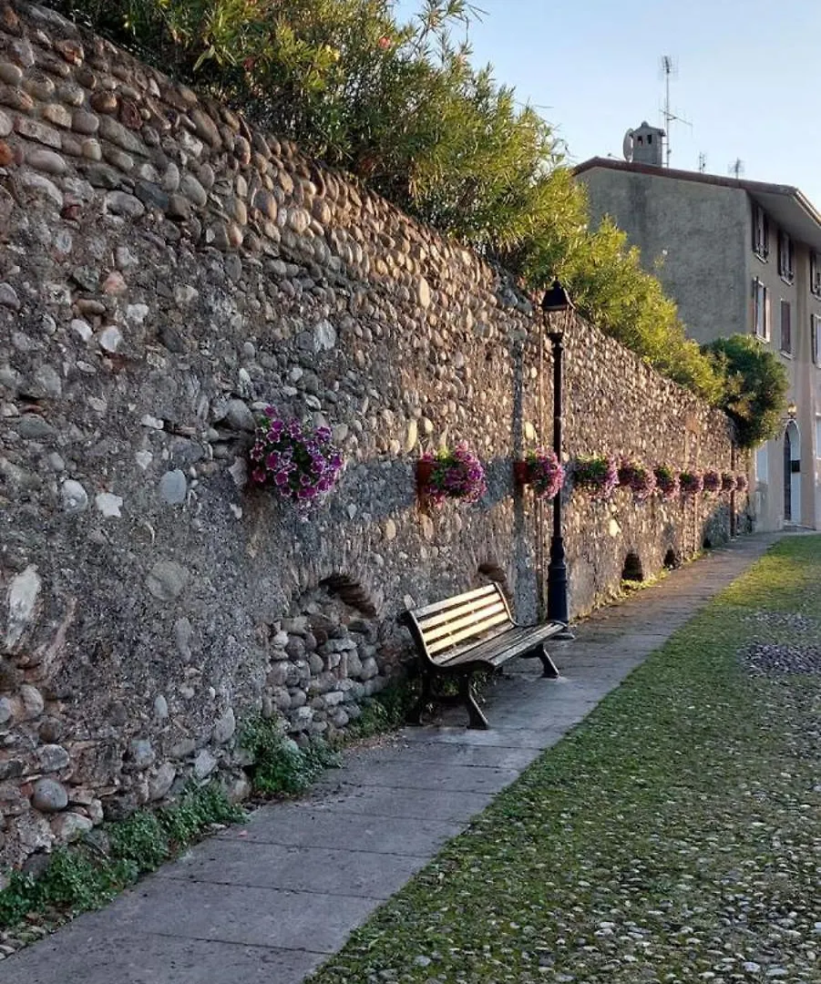La Casa Nel Borgo Apartment San Felice del Benaco Italy